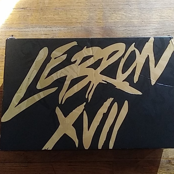 Gym shoes - Picture 6 of 8